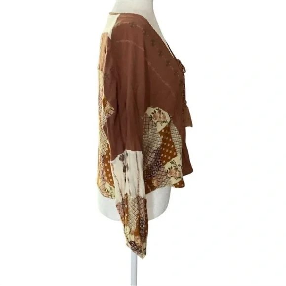 Miss Me Women's Bohemian Patchwork Peasant Lace-Up V-neck Blouse Size L … - Picture 4 of 10